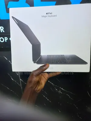 iPad Magic Keyboard for M5