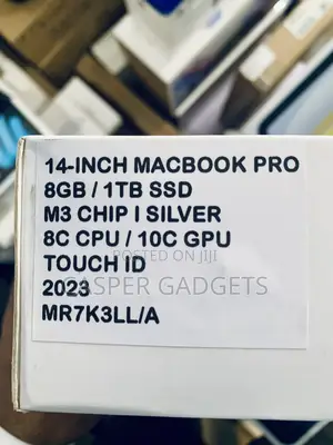 New Laptop Apple MacBook Pro 8GB Apple M3 SSD 1T