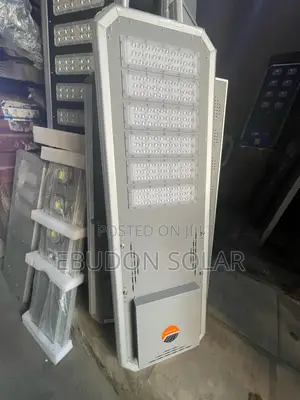 Solar Street Light 300watts P2