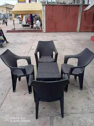 Plastic Restaurants Table and Chairs for Restaurants