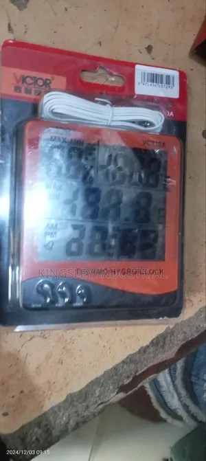 Thermometer for Heat Power Source Is Small Battery