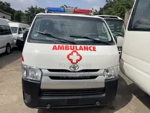 Toyota HiAce 2013 White