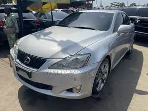Lexus IS 2010 Silver