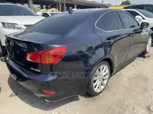 Lexus IS 2009 Blue