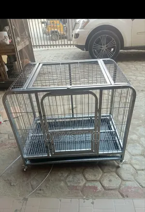 Curved Edge Heavy Metal Cage With Tyres 95*65*80cm