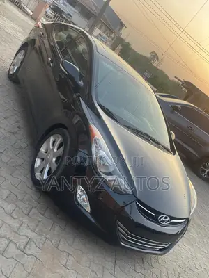Hyundai Elantra Limited Sedan FWD (1.8L 4cyl 6A) 2013 Black