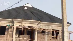 We and Other Few Experts Does Roofing Best