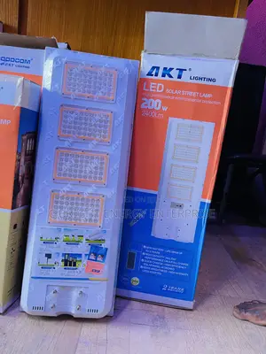 200watts Akt Solar Street Lights Available in Stock