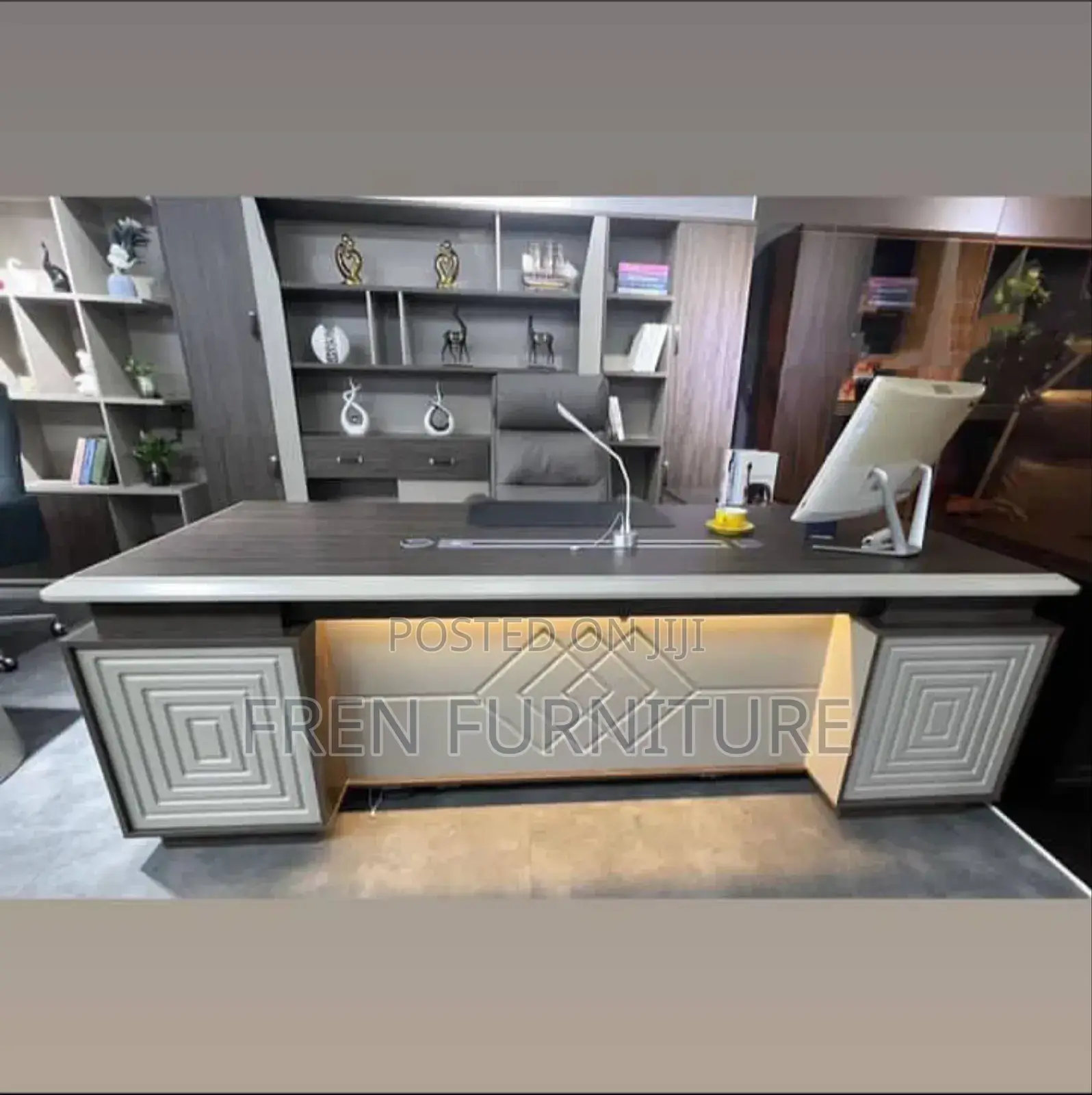 Imported Luxury Quality Comfortable Office Table