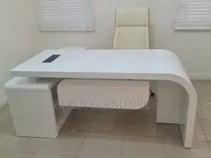 Imported Luxury Quality Comfortable Office Table