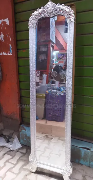 Royal Standing Mirror