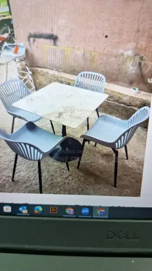 Table and 4 Chairs for Restaurants