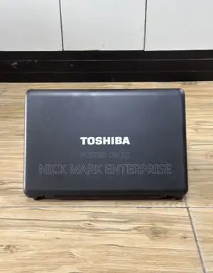 Laptop Toshiba Satellite Pro C650 4GB Intel Core I3 HDD 500GB