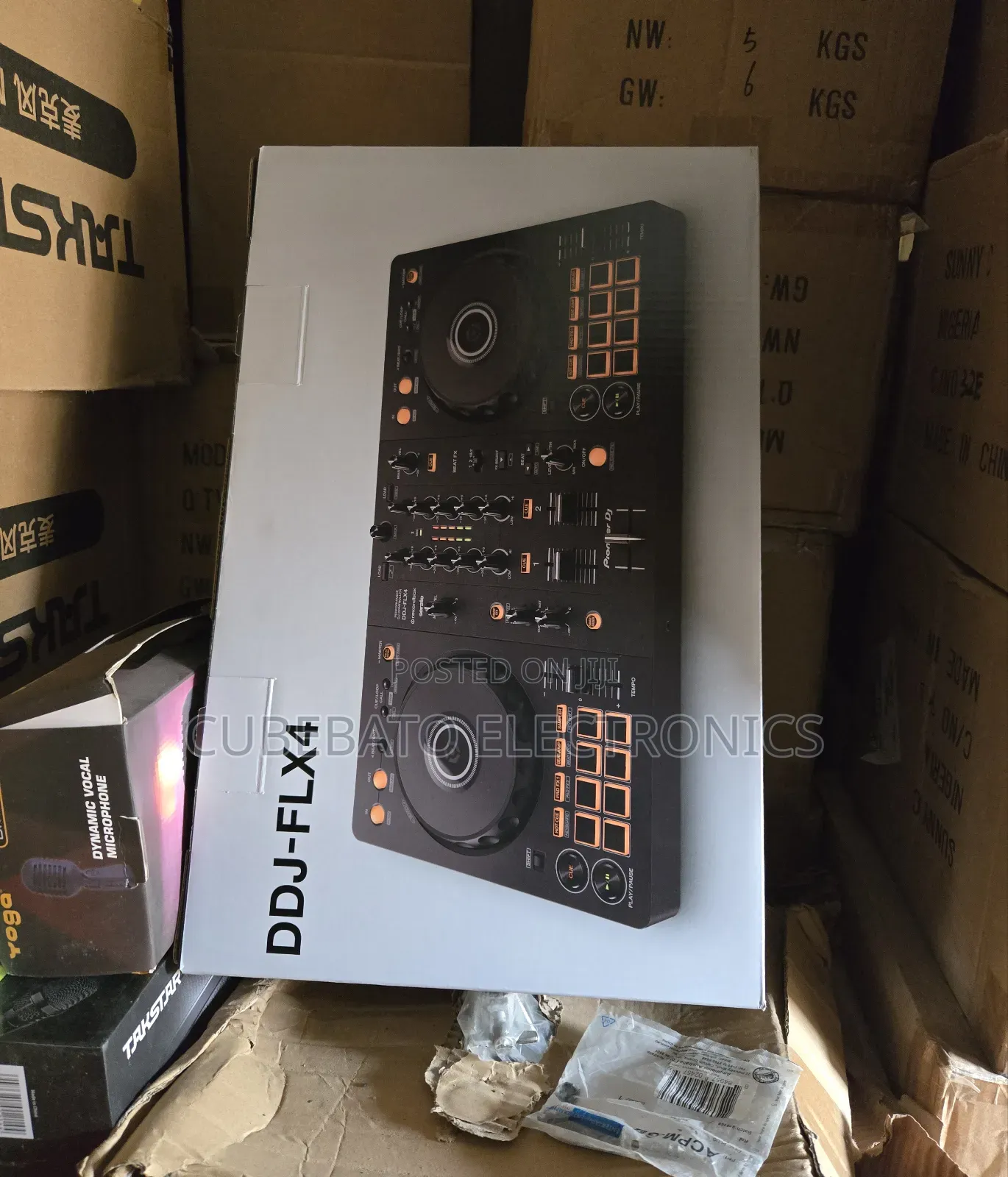 DDJ Flx4 Controller