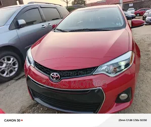 Toyota Corolla 2016 Red