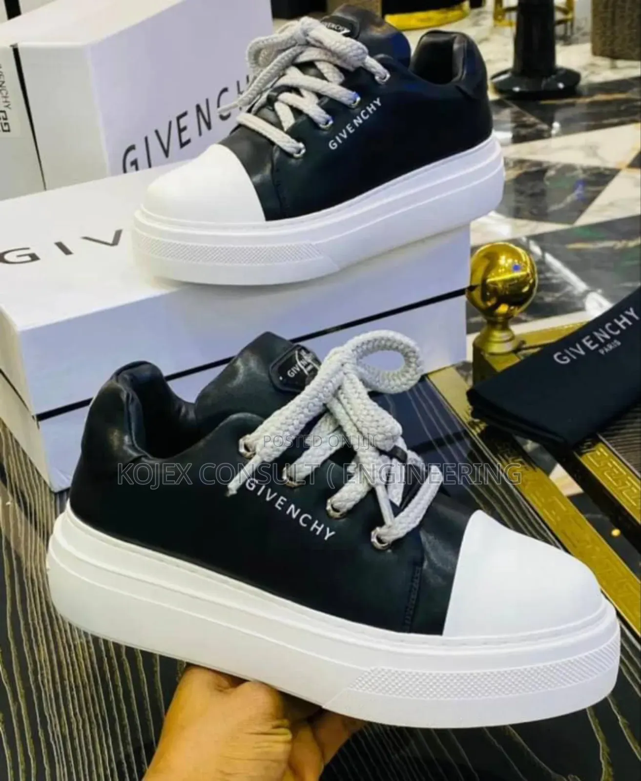 Givenchy Smart Sneakers