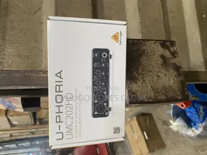 Behringer UMC202HD 2x2 Desktop USB Audio Interface