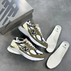 Original New Balance Made in USA 990v3 Olive Sneakers