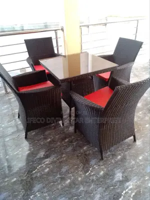 Restaurants Table and Chairs
