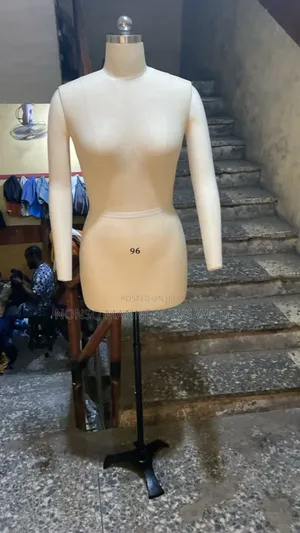 Size 12 Fully Pinnable Body Form With Removable Arms