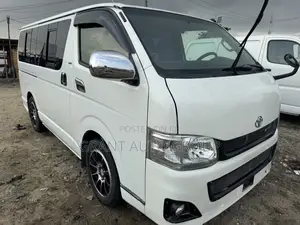 Toyota HiAce 2012 White