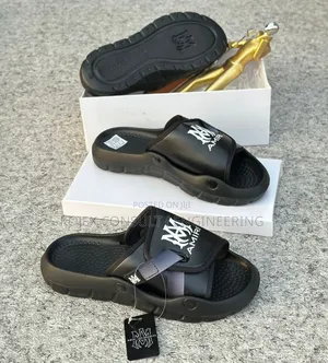 Amiri Quality Slides