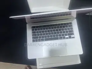 Laptop Apple MacBook Air 2024 M3 15-Inch 8GB Apple M3 SSD 512GB