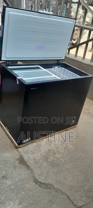 Brand New Hisense 250L Chest Freezer>Black>Extenal Compresor