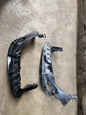 ML350 2014 Headlight Hanger Sitting