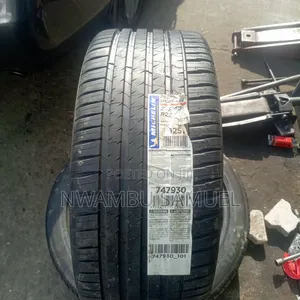 275/40r22 Michelin Run on Flat