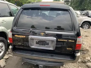 Toyota 4-Runner 2002 Black