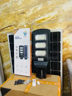 300watts Solar Street Light With 3 Years Guarantee