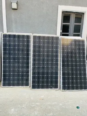 300watts Canadian Solar Panel 25 Years Guarantee
