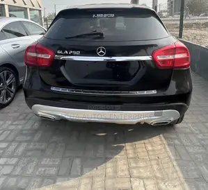 Mercedes-Benz GLA 250 2015 Black