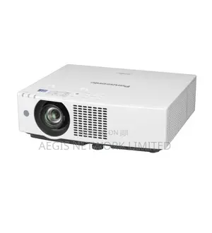 Panasonic Pt Vmz51s 5200 Lumens