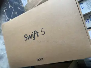 New Laptop Acer Swift 5 16GB Intel Core I7 SSD 2T