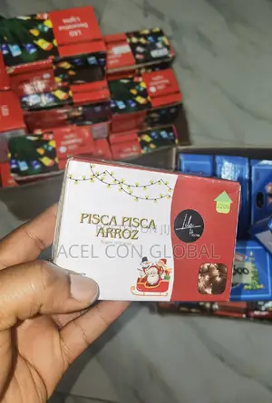 Pisca 100 Christmas Lights ( Yellow Lights)
