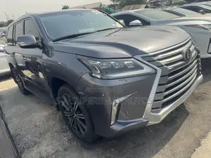 Lexus LX 570 AWD 2017 Black