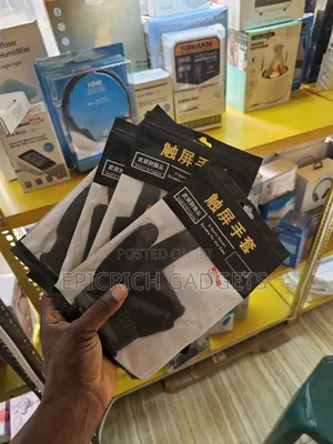 Mobile Gaming Gloves