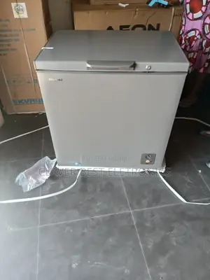 Hisense Freezer 260l