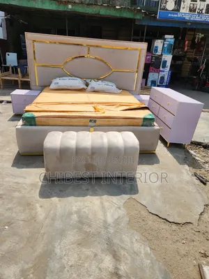 Padded 6by6 Bed Stand Made With Topnotch Materials