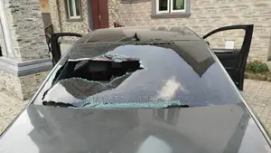 E350 2013 Back Windscreen Glass Available We Deliver Fix