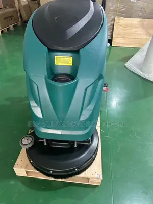 Automatic Floor Scrubbing Machine