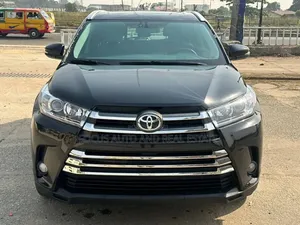 Toyota Highlander 2016 Black