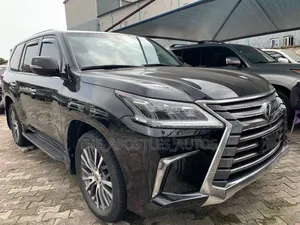 Lexus LX 2017 Black