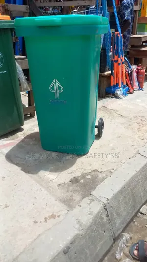 240L Dust Bin Rufuse Rubber Plastic