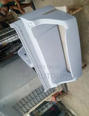 Hilux Carryboy Booth Cover Available as Seen