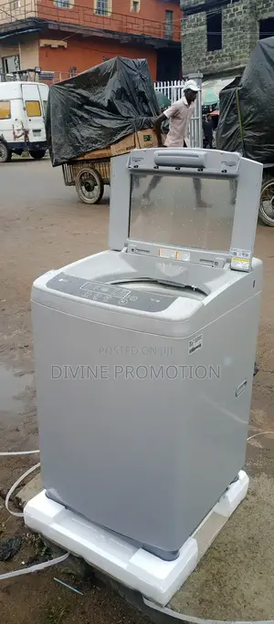 13kg LG Automatic Top Loader Washing Machine, Wash And Spin