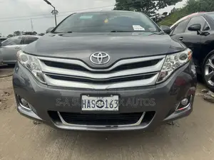 Toyota Venza V6 AWD 2010 Gray