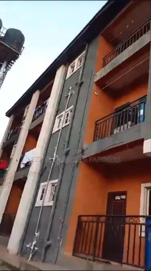 For Sale: 30 Rooms Hostel,At Off Lomalinda Est, Enugu State